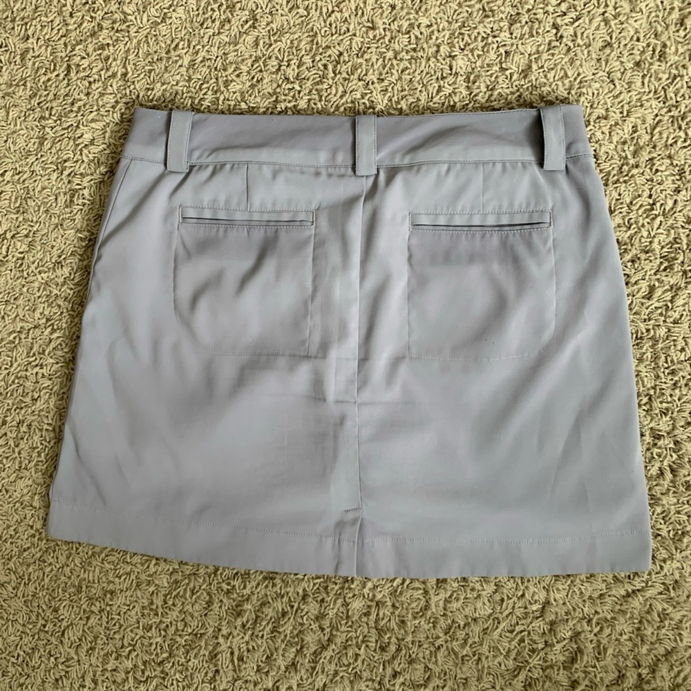 Nike Golf size 8 gray athletic skort - Picture 4 of 4
